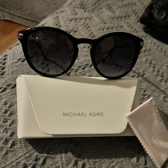 Never use sunglasses